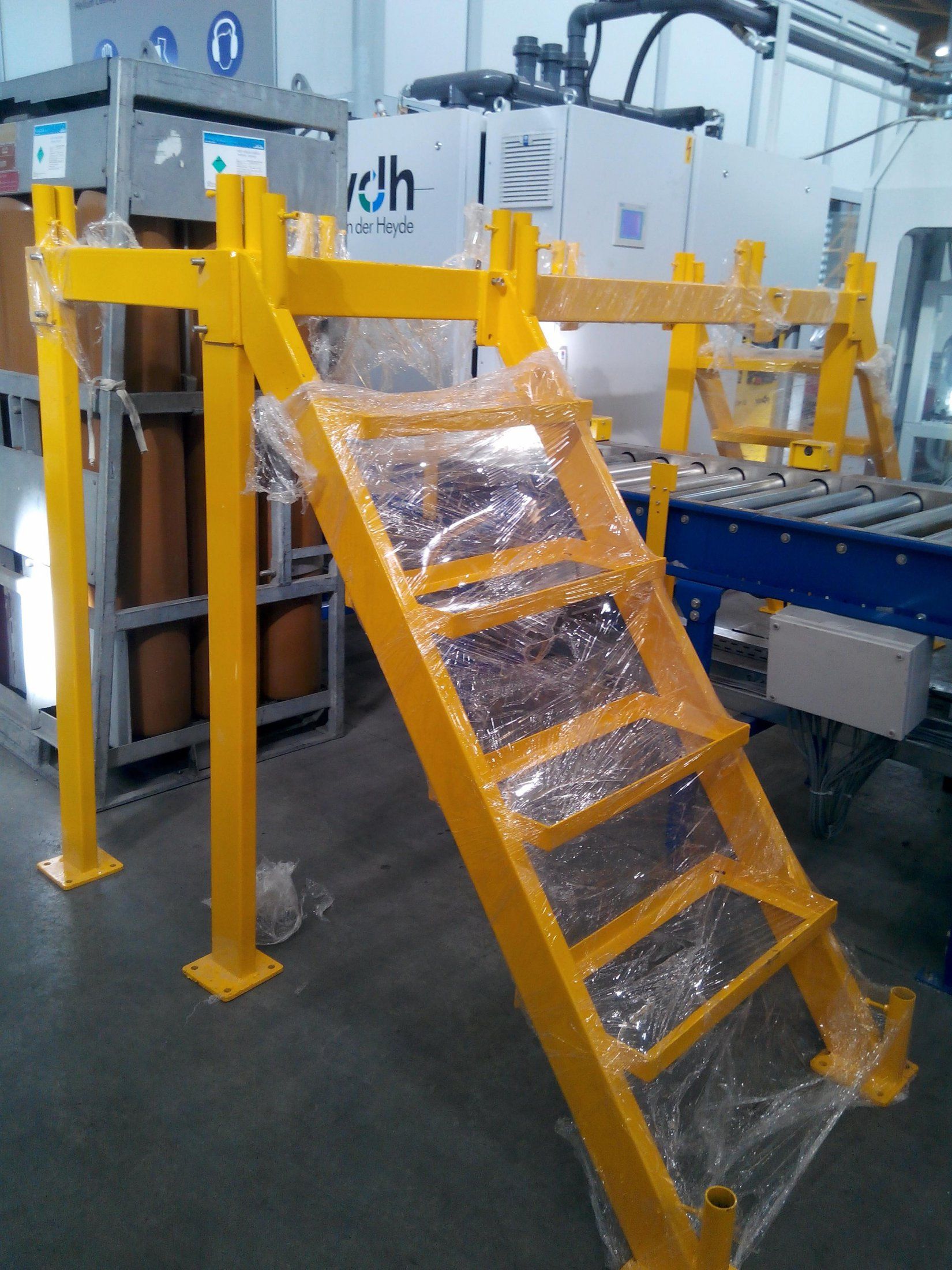Metal Platforms & Stairs, photo 3